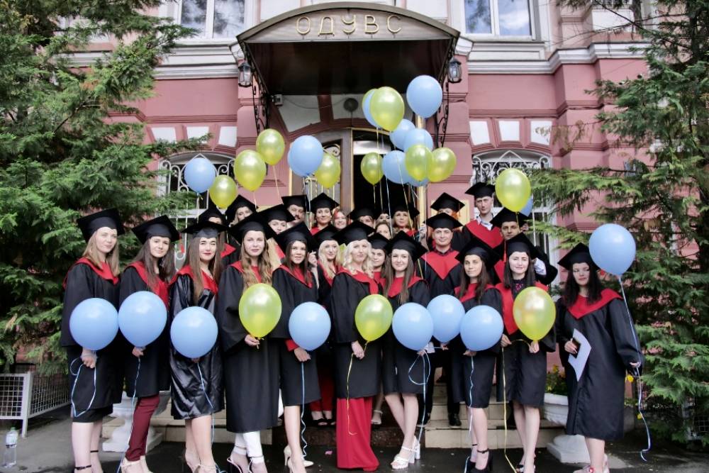 Вітаємо випускників Одеського державного університету внутрішніх справ 2021 року